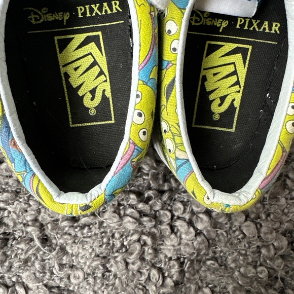 Vans X Toy Story Shoes Kids Size 4 Glow In The Dark Aliens Pixar Disney Collab - Picture 6 of 15